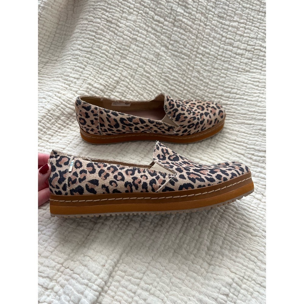 TOMS WOMEN'S PALMA LEATHER WRAP SLIP-ON SHOES Leopard Print Size 8 - Picture 3 of 7